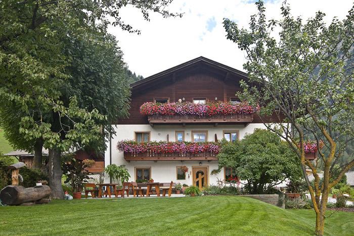 Graushof Hotel Val di Vizze Eksteriør billede